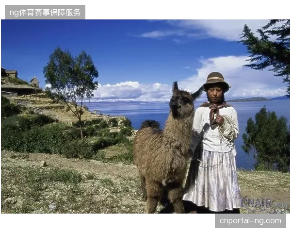 罗伯托·马丁内斯选择佛州基地，旨在为小组赛末战对决哥伦比亚提前完成气候适应